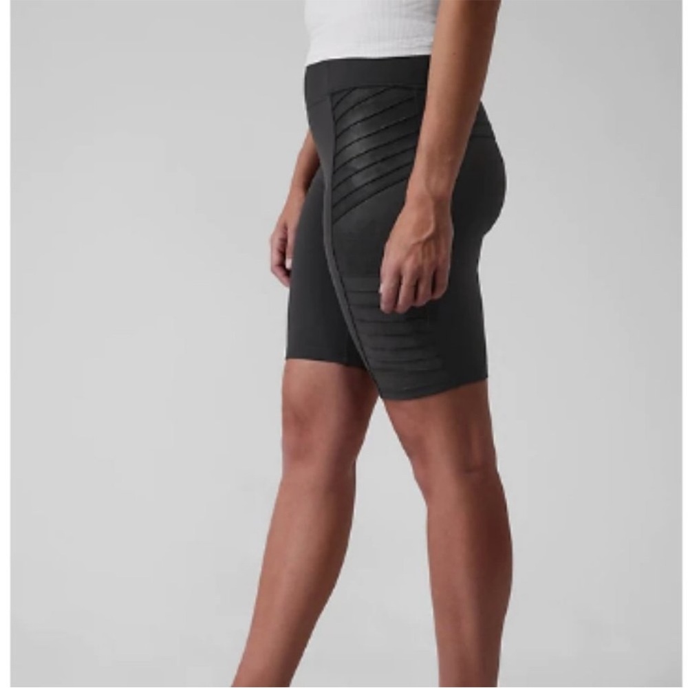 Athleta Delancey Gleam Moto Shorts in Black Sz M - Picture 2 of 8